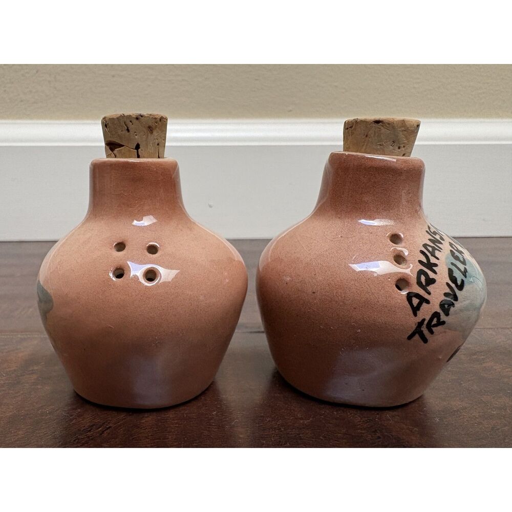 Vtg Rare Arkansas Traveler Ma & Pa Hillbilly Salt & Pepper Shakers Moonshine Jug - Picture 7 of 8